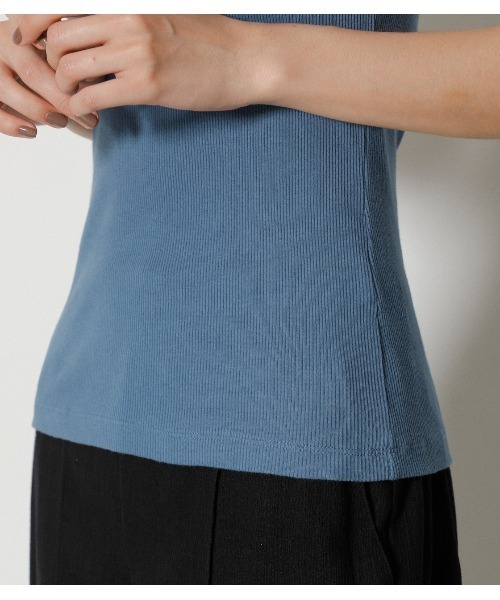 AZUL by moussy（アズールバイマウジー）の「CREW NECK RIB TANK TOP / クルーネック リブ タンクトップ（タンクトップ・レディース・ダークブルー/ベージュ/オレンジ/ライトブラック・SMALL/MEDIUM）」の15枚目の写真