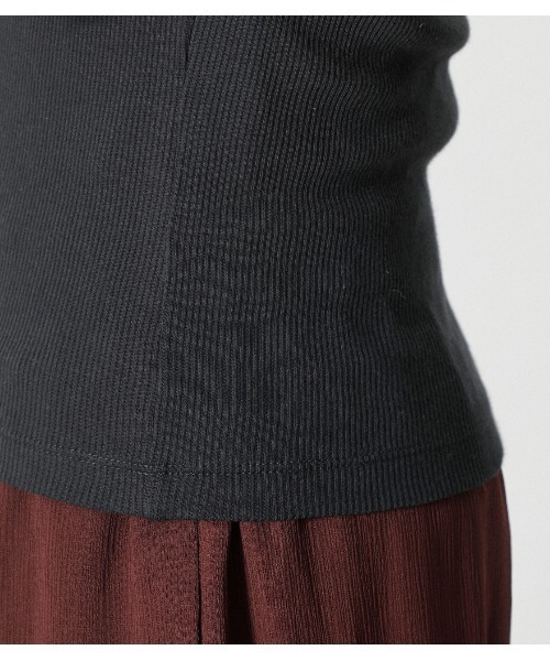 AZUL by moussy（アズールバイマウジー）の「CREW NECK RIB TANK TOP / クルーネック リブ タンクトップ（タンクトップ・レディース・ダークブルー/ベージュ/オレンジ/ライトブラック・SMALL/MEDIUM）」の7枚目の写真