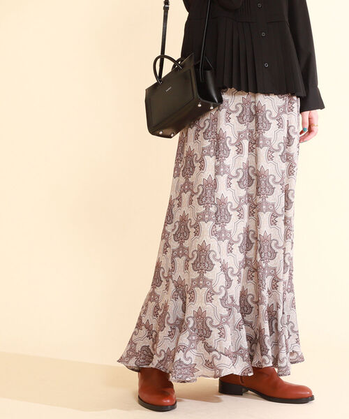 Ray BEAMS(レイビームス)の「Ray BEAMS / ダマスク プリント ラッフル スカート(スカート・レディース・ダークブラウン/ベージュ・1/0)」の9枚目の写真