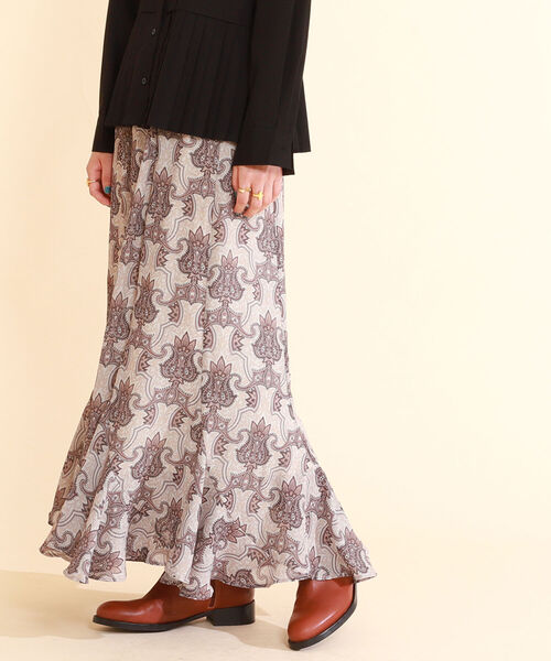 Ray BEAMS(レイビームス)の「Ray BEAMS / ダマスク プリント ラッフル スカート(スカート・レディース・ダークブラウン/ベージュ・1/0)」の10枚目の写真