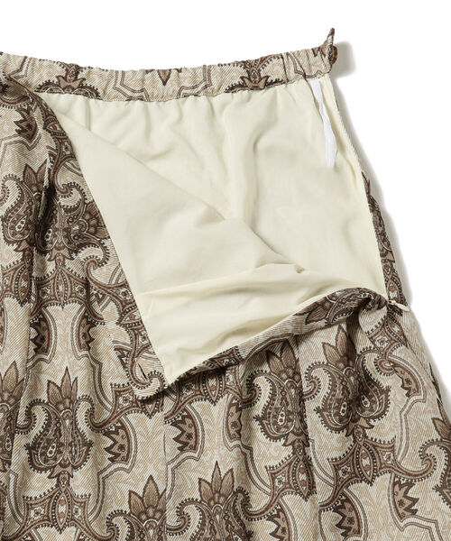 Ray BEAMS(レイビームス)の「Ray BEAMS / ダマスク プリント ラッフル スカート(スカート・レディース・ダークブラウン/ベージュ・1/0)」の13枚目の写真