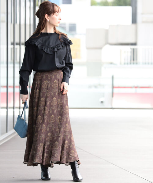 Ray BEAMS(レイビームス)の「Ray BEAMS / ダマスク プリント ラッフル スカート(スカート・レディース・ダークブラウン/ベージュ・1/0)」の17枚目の写真