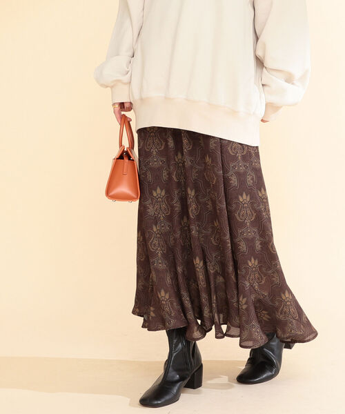 Ray BEAMS(レイビームス)の「Ray BEAMS / ダマスク プリント ラッフル スカート(スカート・レディース・ダークブラウン/ベージュ・1/0)」の19枚目の写真