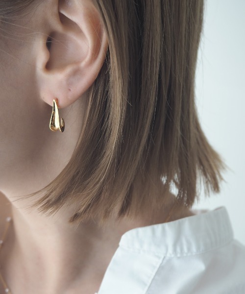 Jenny BY IMMANOEL（ジェニーバイイマノエル）の「silver925　カーブピアス（ピアス（両耳用）・レディース・シルバー/ゴールド・FREE）」の8枚目の写真