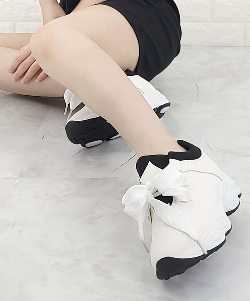 Lace Ladies（レースレディース）の「太め靴紐 厚底 スニーカー（スニーカー・レディース・ピンク/グレー/ホワイト/ブラック・23/25/23.5/24.5/22.5/24）」の12枚目の写真