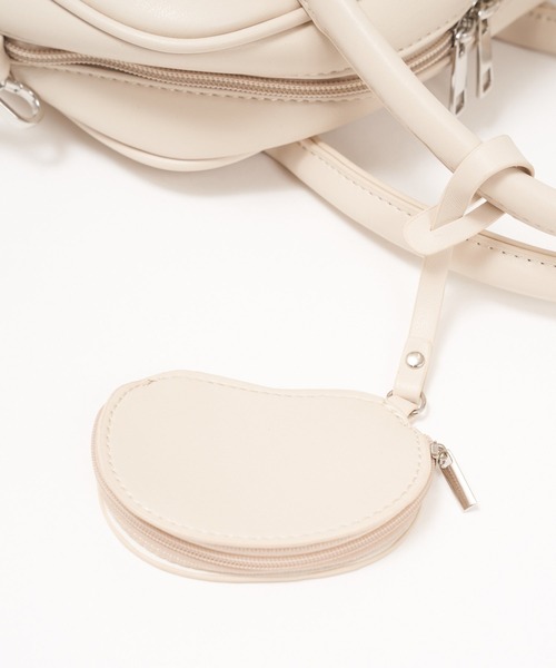 AS KNOW AS PINKY（アズノゥアズピンキー）の「マメポーチ付きボストンバッグ（ボストンバッグ・レディース・ブラック/アイボリー・FREE）」の4枚目の写真