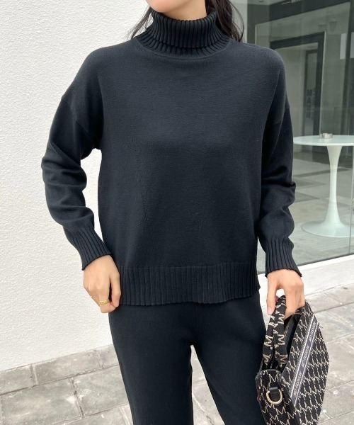 Diosfront(ディオスフロント)の「ハイネックニットプルオーバー+パンツ2点セット(セットアップ・レディース・ブラック/ベージュ/ピンク/ブルー/アイボリー・S/M/L)」の9枚目の写真