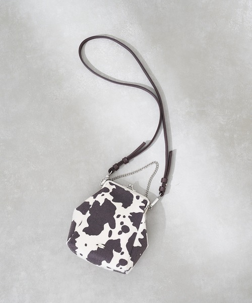 Chico（チコ）の「がま口ミニショルダーバック（ショルダーバッグ・レディース・ブラウン/ブラック系その他/ブラック/アイボリー・FREE）」の5枚目の写真