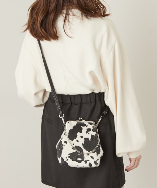 Chico（チコ）の「がま口ミニショルダーバック（ショルダーバッグ・レディース・ブラウン/ブラック系その他/ブラック/アイボリー・FREE）」の22枚目の写真