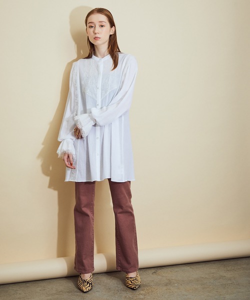 MADEMOISELLE ROPE'（マドモアゼル ロペ）の「<春まで使える>袖レースエアリーチュニックブラウス（シャツ/ブラウス・レディース・ブラック/ホワイト・38）」の3枚目の写真