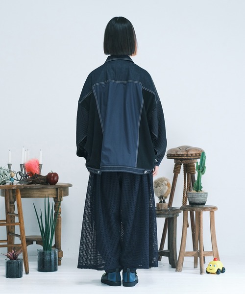 bedsidedrama（ベットサイドドラマ）の「Backside Lace Pants（デニムパンツ・レディース・ホワイト/ネイビー・2/1）」の3枚目の写真