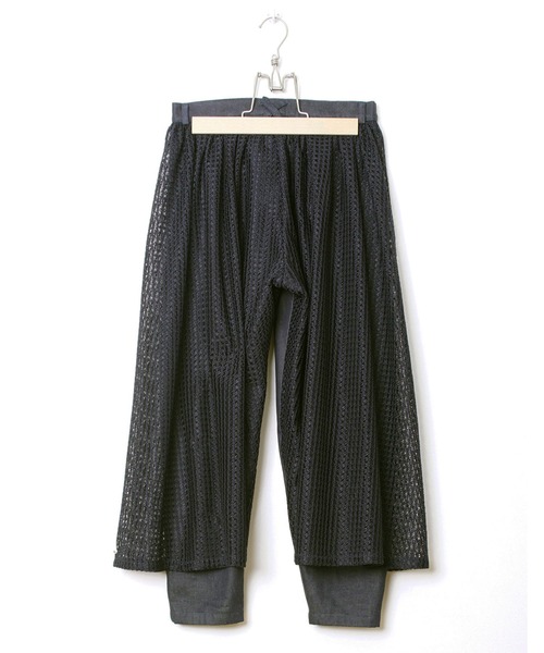 bedsidedrama（ベットサイドドラマ）の「Backside Lace Pants（デニムパンツ・レディース・ホワイト/ネイビー・2/1）」の13枚目の写真