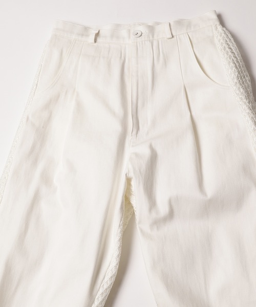 bedsidedrama（ベットサイドドラマ）の「Backside Lace Pants（デニムパンツ・レディース・ホワイト/ネイビー・2/1）」の16枚目の写真