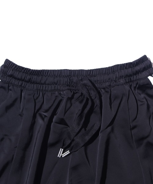 adidas(アディダス)の「adidas originals/アディダス オリジナルス ORIW LONG SATIN SKIRT ロングスカート(スカート・レディース・ブラック・L/M/XS/S)」の4枚目の写真