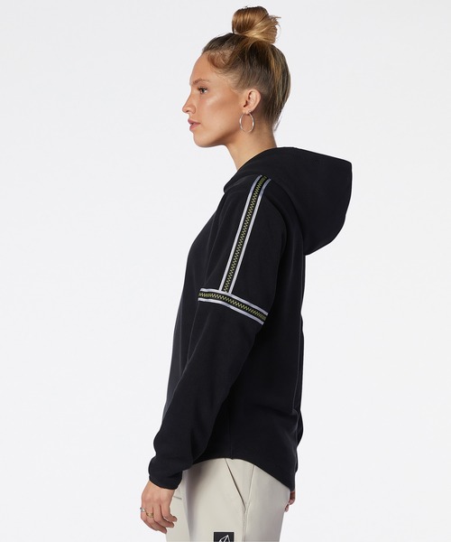 NEW BALANCE（ニューバランス）の「NB AT ポーラーフリース フーディ―（パーカー・レディース・ブラック/オレンジ系・SMALL/MEDIUM/LARGE）」の12枚目の写真