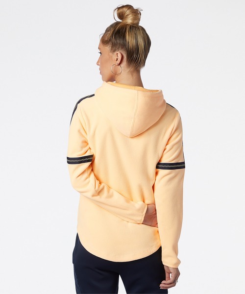 NEW BALANCE（ニューバランス）の「NB AT ポーラーフリース フーディ―（パーカー・レディース・ブラック/オレンジ系・SMALL/MEDIUM/LARGE）」の6枚目の写真