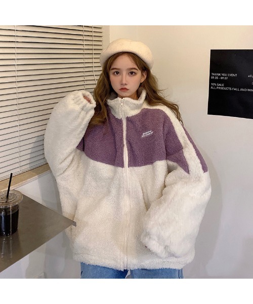 DEVICE(デバイス)の「オーバーサイズ スタンドカラー フリース ボア ジャケット アウター ブルゾン(ブルゾン・レディース・パープル/ブルー・FREE)」の4枚目の写真