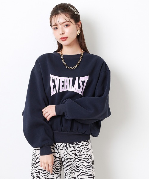 EVERLAST(CROSSPLUS ONLINE)(エバーラスト)の「ビッグロゴプリント ボリューム袖トレーナー(その他トップス・レディース・ベージュ/ネイビー/杢グレー・LL/M/L)」の5枚目の写真