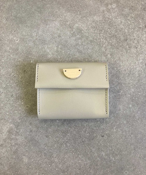 TIDEWAY(タイドウェイ)の「WOOD CARD CASE(名刺入れ・レディース・アッシュグレー/ブラック/ベージュ/グリーン・FREE)」の3枚目の写真