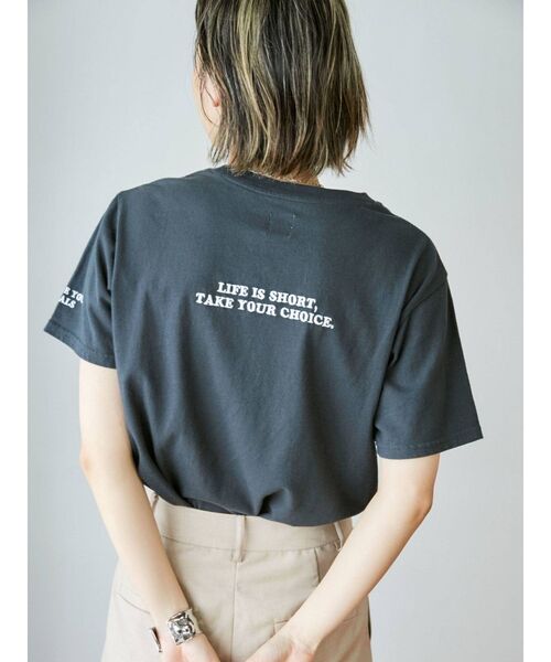 Ungrid（アングリッド）の「カラーエンブロイダリーTee（Tシャツ/カットソー・レディース・チャコールグレー/ブルー/ピンク/オフホワイト・FREE）」の3枚目の写真