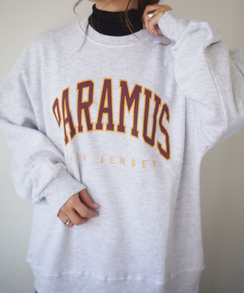 Port（ポート）の「カレッジ ロゴ ビッグシルエット スウェット (ユニセックス)（スウェット・レディース・A/B/C/D/E/F/G/H/I/J/K/L/M/N/O/P/Q/R/S/T/U/W/X/V・FREE）」の13枚目の写真