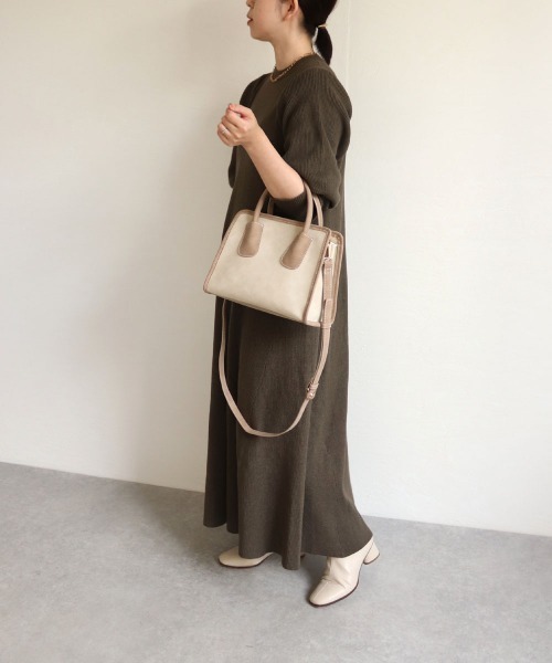 T・S・L(ティーエスエル)の「スクエア2wayバッグ(ボストンバッグ・レディース・ブラック/イエロー/モカ・FREE)」の18枚目の写真