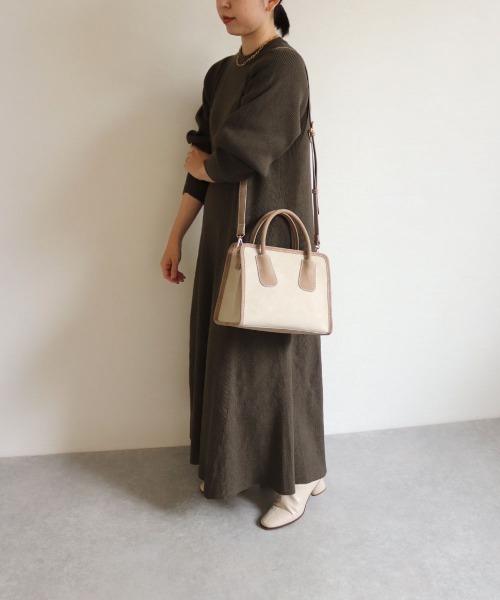 T・S・L(ティーエスエル)の「スクエア2wayバッグ(ボストンバッグ・レディース・ブラック/イエロー/モカ・FREE)」の19枚目の写真