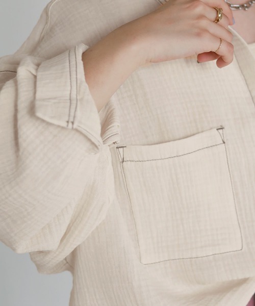 Bab（バブ）の「配色ステッチダブルガーゼビッグシャツ（シャツ/ブラウス・レディース・ライトブルー/アイボリー/Cream・M）」の22枚目の写真