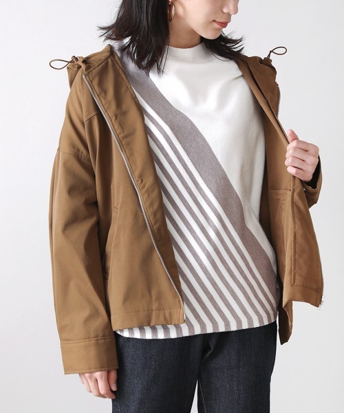 Bou Jeloud（ブージュルード）の「【WEB限定】シャークスキンバックフレアマウンテンパーカー（マウンテンパーカー・レディース・ベージュ/ピンク/モカ・FREE）」の8枚目の写真