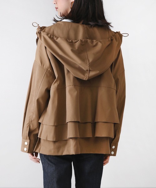 Bou Jeloud（ブージュルード）の「【WEB限定】シャークスキンバックフレアマウンテンパーカー（マウンテンパーカー・レディース・ベージュ/ピンク/モカ・FREE）」の12枚目の写真