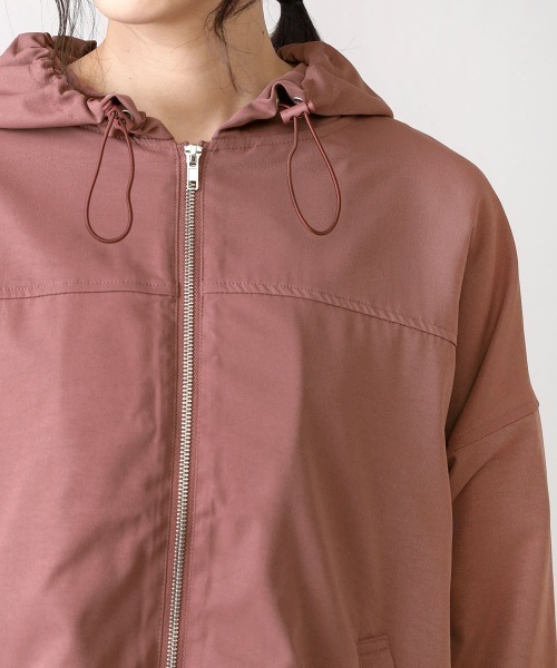 Bou Jeloud（ブージュルード）の「【WEB限定】シャークスキンバックフレアマウンテンパーカー（マウンテンパーカー・レディース・ベージュ/ピンク/モカ・FREE）」の17枚目の写真