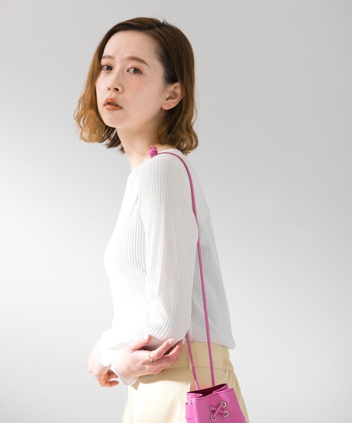 UR Lab.（アーバンリサーチラボ）の「サラサラリブクルーネックニット（ニット/セーター・レディース・チャコールグレー/ベージュ系その他/グリーン/ブラック/ホワイト・FREE）」の10枚目の写真