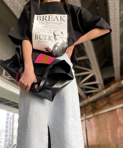 intoxic.(イントキシック)の「【intoxic.】フロイトピクチャー ショートスリーブ(Tシャツ/カットソー・レディース・ブラック/ベージュ・FREE)」の8枚目の写真