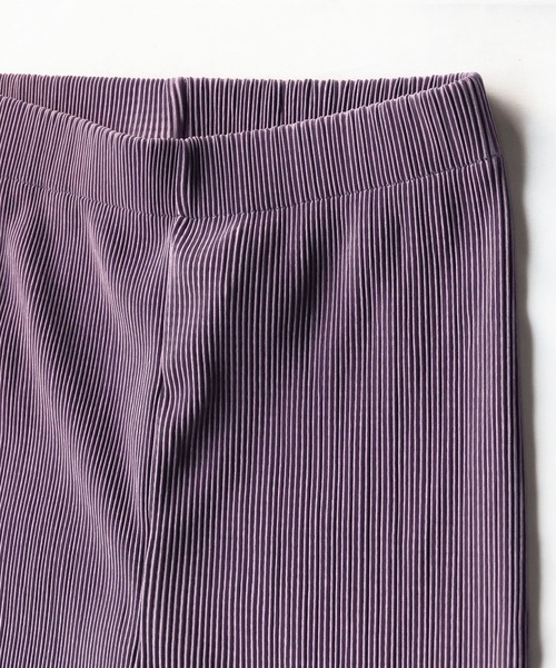 me+em select（ミームセレクト）の「【セルフカット】華奢見えカラープリーツパンツ【新色追加！！選べる１４色展開】（その他パンツ・レディース・パープル/グリーン/オレンジ/アイボリー/ブラック/ブルー/グリーン系その他/ダークグリーン/マスタード/ピンク系その他/テラコッタ/ブルー系その他/ライム/ピンク系その他2・MEDIUM）」の21枚目の写真