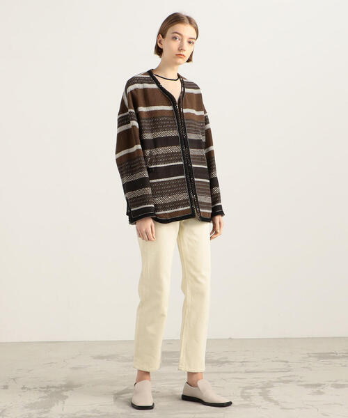 TOMORROWLAND （トゥモローランド）の「リサイクルコットンジャカード ノーカラーショートコート（ノーカラーコート・レディース・ブラウン系その他2・36）」の2枚目の写真