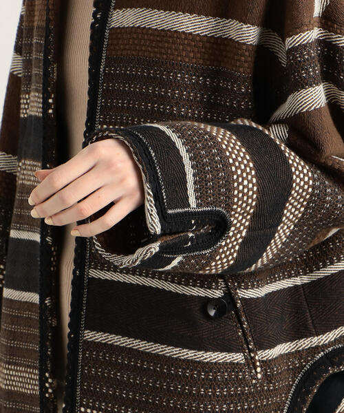 TOMORROWLAND （トゥモローランド）の「リサイクルコットンジャカード ノーカラーショートコート（ノーカラーコート・レディース・ブラウン系その他2・36）」の10枚目の写真