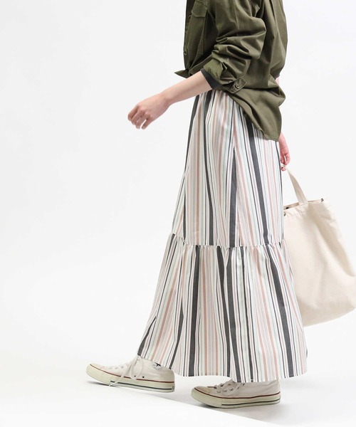 HONEYSUCKLE ROSE（ハニーサックルローズ）の「【HONEYSUCKLE ROSE】ワンティアードスカート（スカート・レディース・ホワイト×ネイビー/ホワイト×カーキブラウン/グリーン/ブラック・L/M）」の18枚目の写真