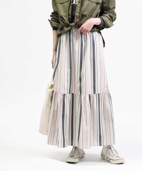 HONEYSUCKLE ROSE（ハニーサックルローズ）の「【HONEYSUCKLE ROSE】ワンティアードスカート（スカート・レディース・ホワイト×ネイビー/ホワイト×カーキブラウン/グリーン/ブラック・L/M）」の19枚目の写真