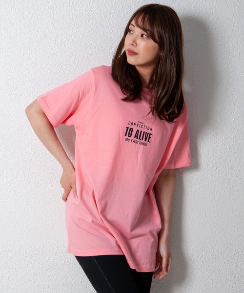 GGD SELECT(ジージーディー セレクト)の「スモールロゴプリントTシャツ(Tシャツ/カットソー・レディース・ブラック系その他/レッド/ピンク/ブラック/グリーン系その他/ベージュ/グリーン/ブラック系その他2/ホワイト系その他/ホワイト/ネイビー/オレンジ・L/M/LL)」の10枚目の写真