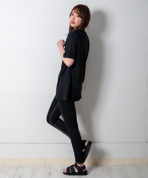 GGD SELECT(ジージーディー セレクト)の「スモールロゴプリントTシャツ(Tシャツ/カットソー・レディース・ブラック系その他/レッド/ピンク/ブラック/グリーン系その他/ベージュ/グリーン/ブラック系その他2/ホワイト系その他/ホワイト/ネイビー/オレンジ・L/M/LL)」の21枚目の写真