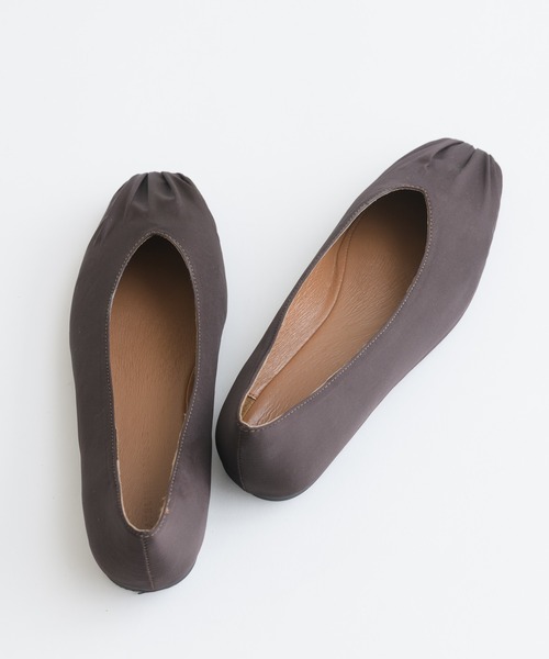 KATHARINE ROSS（キャサリンロス）の「【KATHARINE ROSS】〇フロントギャザーサテンバレエパンプス（パンプス・レディース・グリーン/ダークブラウン・LARGE/MEDIUM）」の15枚目の写真