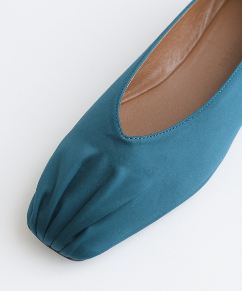 KATHARINE ROSS（キャサリンロス）の「【KATHARINE ROSS】〇フロントギャザーサテンバレエパンプス（パンプス・レディース・グリーン/ダークブラウン・LARGE/MEDIUM）」の7枚目の写真