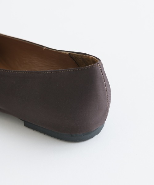 KATHARINE ROSS（キャサリンロス）の「【KATHARINE ROSS】〇フロントギャザーサテンバレエパンプス（パンプス・レディース・グリーン/ダークブラウン・LARGE/MEDIUM）」の16枚目の写真