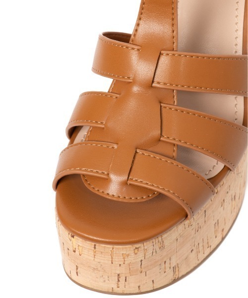 R&E（アールアンドイー）の「【R&E】厚底コルクヒールグルカサンダル（サンダル・レディース・アイボリー/ブラック/ブラウン系その他・S/M/L）」の4枚目の写真