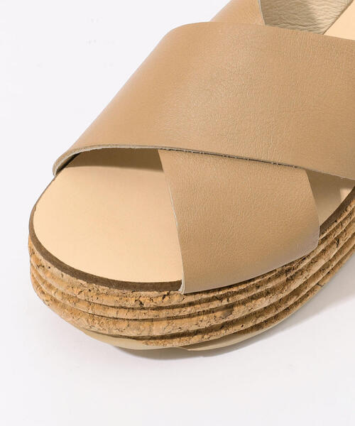 TOMORROWLAND （トゥモローランド）の「TOMORROWLAND コルクウェッジサンダル（サンダル・レディース・ブラック/ベージュ・38/36/37）」の6枚目の写真