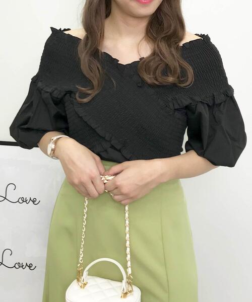 INGNI（イング）の「シャーリングクロス／ブラウス（シャツ/ブラウス・レディース・オフホワイト/ブラック/ブラウン/ピンク/ブラック系その他3・M）」の3枚目の写真