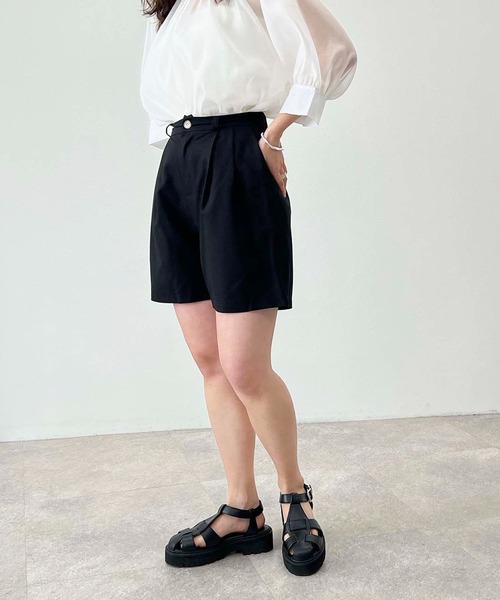 toucher du brise（トゥシェドブリーズ）の「フロントタック ショートパンツ（その他パンツ・レディース・ベージュ/ブラック・M）」の22枚目の写真