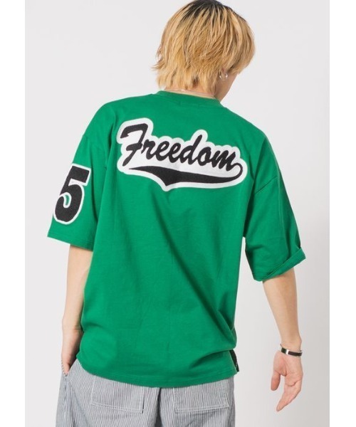 RE730（アールイーセブンサーティー）の「RE730 ロゴワッペン ビッグシルエットルーズ半袖Tシャツ（Tシャツ/カットソー・メンズ・ブラック/グレー/ブルー/グリーン/ブラック系その他/グレー系その他/グリーン系その他/ブルー系その他・M/L/XL）」の7枚目の写真