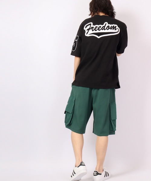 RE730（アールイーセブンサーティー）の「RE730 ロゴワッペン ビッグシルエットルーズ半袖Tシャツ（Tシャツ/カットソー・メンズ・ブラック/グレー/ブルー/グリーン/ブラック系その他/グレー系その他/グリーン系その他/ブルー系その他・M/L/XL）」の14枚目の写真