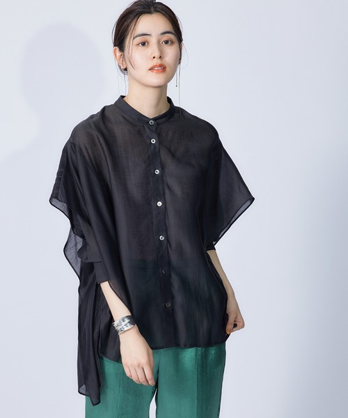 ROPE'（ロペ）の「ブライトシアーラッフルショールブラウス（シャツ/ブラウス・レディース・サックスブルー/オレンジ/ブラック/ブラウン・38）」の2枚目の写真